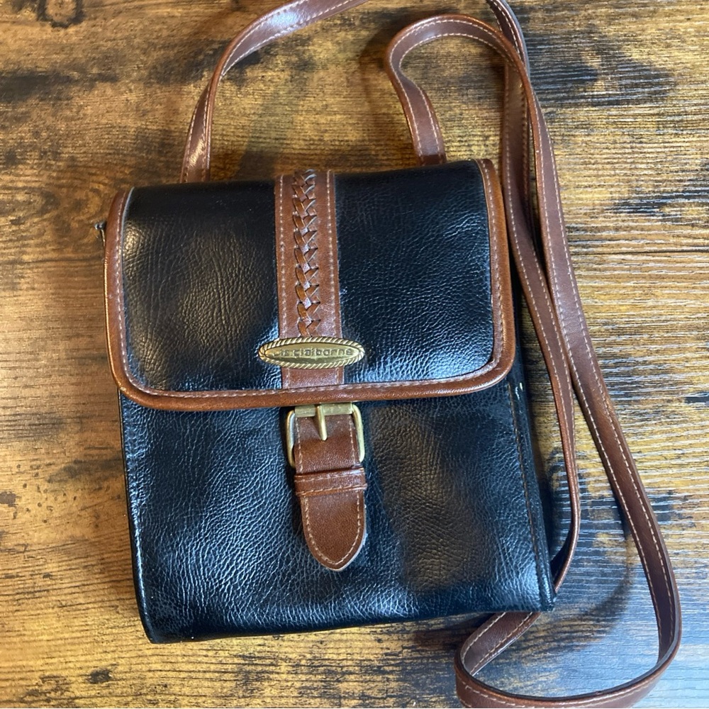 Vintage 90’s Liz Claiborne Crossbody Black Contrasting Brown Trim Buckle Snap